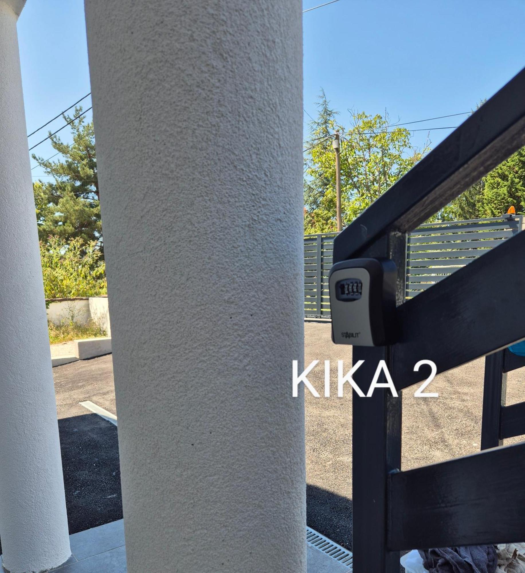 Kika Apartmani-Free Parking- 7 Km Od Centra Zagreb Exterior photo